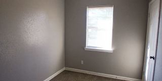 Move in Ready 4 Bedroom, 1 Bath | Open to Section 8 Gallery 6