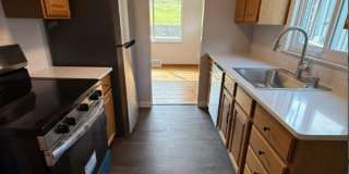 Adorable 3 Bedroom, 2 Bathroom Home with Garage & Off-Street Parking Gallery 8