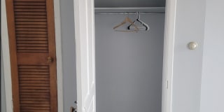 502 Hart Street - 504 Gallery 11