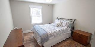 Modern 4bd Home - Fully Furnished Utilities Included Gallery 27