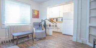 Modern Minimalism: Efficient 1-BR in a Top-Tier Location Gallery 1