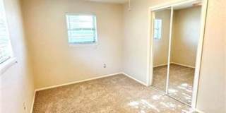 4810 NW Hoover- AVAILABLE NOW! 4810 NW Hoover- AVAILABLE NOW! Gallery 5