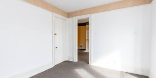 493 Delaware Avenue Gallery 11