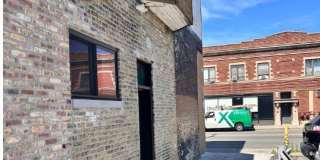 4119 W Montrose Avenue Gallery 1