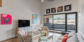 Fully Furnished 2 Bed / 2 Bath Modern Apartment Near Union Station! $2695.00! Gallery 8