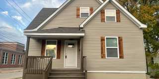 Beautifully Updated 4 Bed 2.5 Bath House! Gallery 1