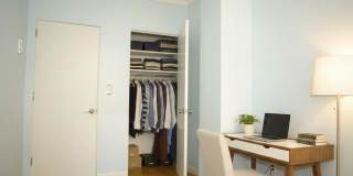 Back Bay! Cute 2bd with lots of characters! Laundry in uni! Gallery 13