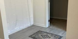 Spacious 5BR House in Crestview Gallery 11