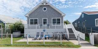 140 Bungalow Walk Gallery 1