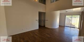 2 story Condo with 2 bedrooms a loft and 2 1/2 baths Gallery 18