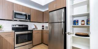 Monument Chandler Gallery 3