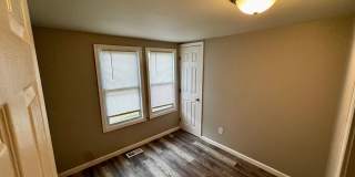 3 Bed 1 Bath - Single family house, $250 Utility Credit! Gallery 8