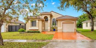 18322 SW 94th Ct Gallery 1