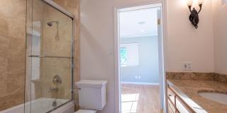 4539 Mammoth Avenue Gallery 18