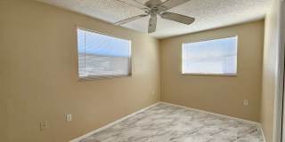 GORGEOUS 2 Bedroom, 1.5 Bath House with a 1 CAR GARAGE *Move-in Special* Gallery 10