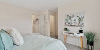 3bd/2.5ba Bellevue Condo Gallery 24