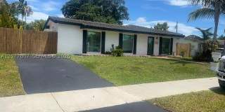 15821 SW 102nd Ct Gallery 2