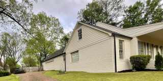 2420 STRATFIELD Dr Gallery 34