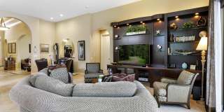 6700 Fox Hollow Drive Gallery 10