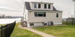 7609 IROQUOIS Avenue Gallery 1