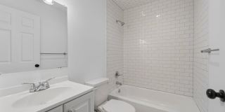 Newly Built 4BR/3BA Two-Level Townhome with Parking - Minutes to Navy Yard & Capitol Hill Gallery 9