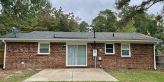 Cute 3 Bed 2 Bath with Fenced Yard Gallery 15