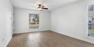 LSU 1 Bedroom UPDATED Condo for Lease Gallery 8