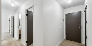 (55+) Newly Renovated 2br Condo in the Heather Gardens Community Gallery 6