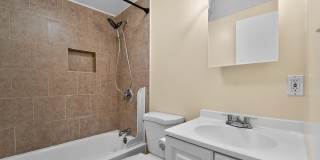 2923 MILES Avenue Gallery 9