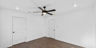 3222 Travis Street Gallery 26