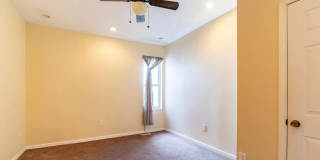 Charming 3-Bed/1.5-Bath Townhome in Point Breeze! Available Early October! Gallery 19