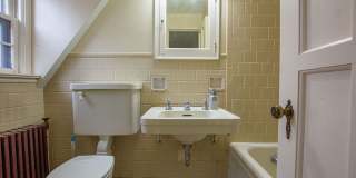 Gorgeous 5 Bedroom / 4.5 Bath Home located right off Happy Hollow Blvd! Gallery 21