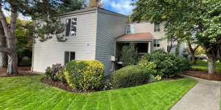11775 SW Boones Bend Drive ~ Brilliant Condo in Beautiful Community! Gallery 1
