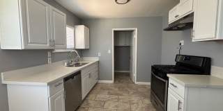 Charming West Lancaster Duplex Gallery 10