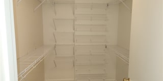 1810 Pugh Street Gallery 11