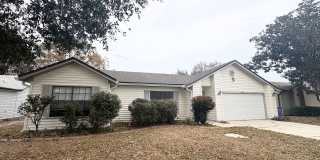 4B/2B Home in Oviedo ~ Carpet Free ~ Top Rated Schools Gallery 1
