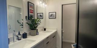 Modern 2BR + Office Townhome with Rooftop Deck in Prime Sunnyside/Highlands Location Gallery 20