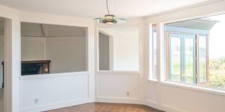 4BR/2.5BA 3,274sqft! STUNNING GG VIEWS!!! Yard! Spa! 4 Car Parking! Pet! PROGRESSIVE Gallery 13