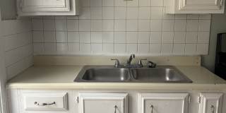 130 Parkdale AvenueUnit 3 (Upper Back) Gallery 1