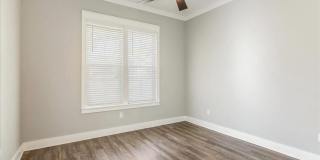 4072 Biltmore Avenue Gallery 26