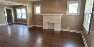 5405/5407 Harrison St. Gallery 22