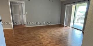 755 Riverside Dr Gallery 3