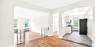 601 Pelham Pkwy N Apt 514 601 Pelham Pkwy N Apt 514 Gallery 1