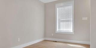 717 S Henderson Street Gallery 22