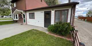 1 Bedroom 1 Bath Townhouse in Great Neighborhood Gallery 1
