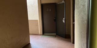 150 Hauoli St Gallery 50