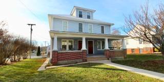 Charming studio apartment for rent! - All utilities included except Electric - 1121-A Shenandoah st. Gallery 3