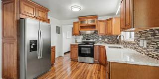 Newly remodelled 3 bedroom ranch - available May 1st!!! Gallery 8