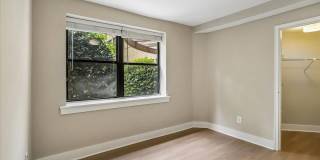 212-212 OAKWOOD Street SE Gallery 22