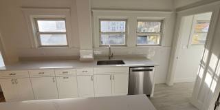 State of The Art Luxury Apt w 2.5 bathrooms for Boston College Students!  Get a $2500 Rebate Upon Closing with Promo! Gallery 4